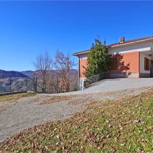 Casa singola In Vendita a Canossa