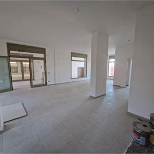 Negozio In Vendita a Scandiano