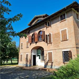 Villa Bifamiliare In Vendita a Rubiera