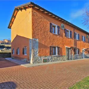 Rustico/Casale In Vendita a Canossa