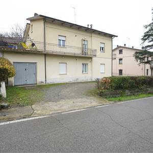 Appartamento In Vendita a Canossa