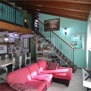 4 o più locali In Vendita a Casalgrande