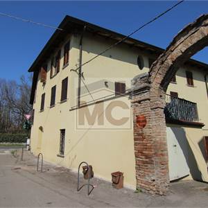 Appartamento In Vendita a Reggio nell'Emilia