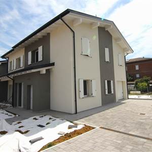 Villetta schiera In Vendita a Scandiano